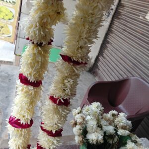Premium Fresh Flower Mala for Religious & Festive Use